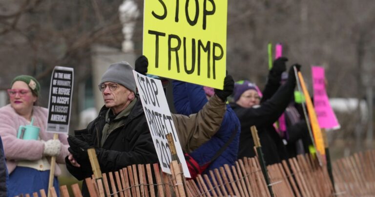 Massive “Hands Off!” Protests Hit Avon Lake, Northeast Ohio
